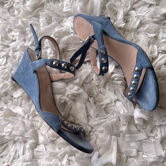 Stuart Weitzman Studded Suede Sandal Wedge Heel
Size 6.5 - Picture 4 of 8